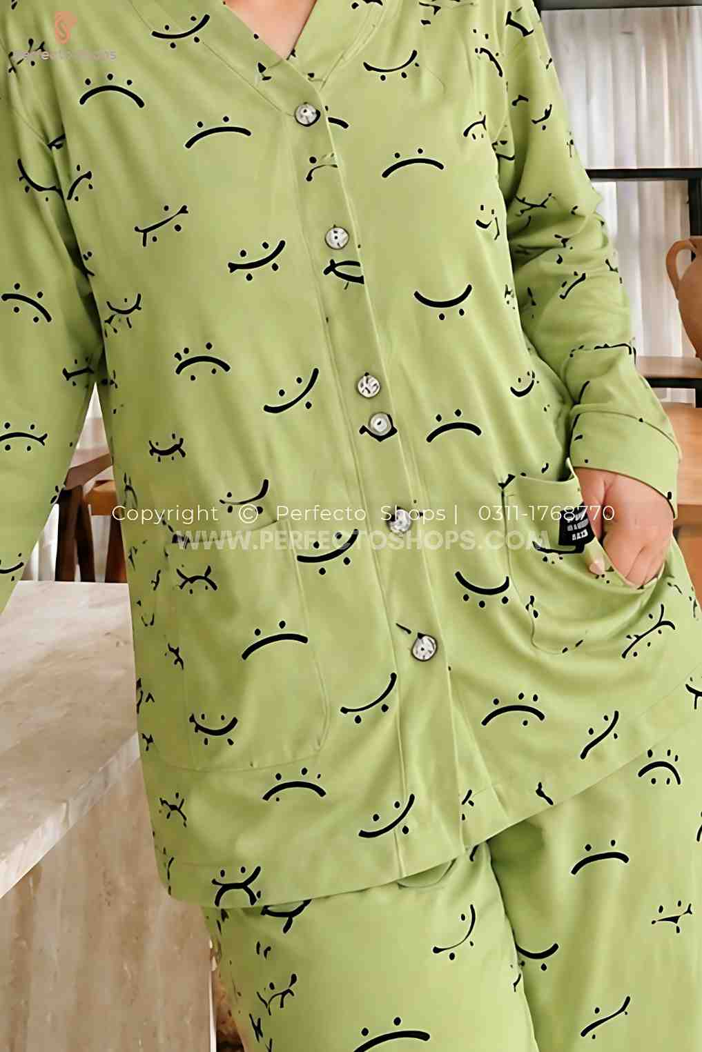 Green Autumn Smiley V-Neck Button Printed Night Suit