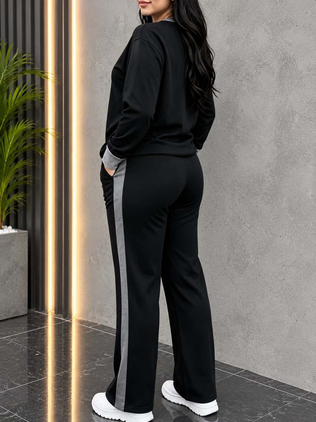 Black Elegant Round Neck Fleece Winter Co-Ord Set