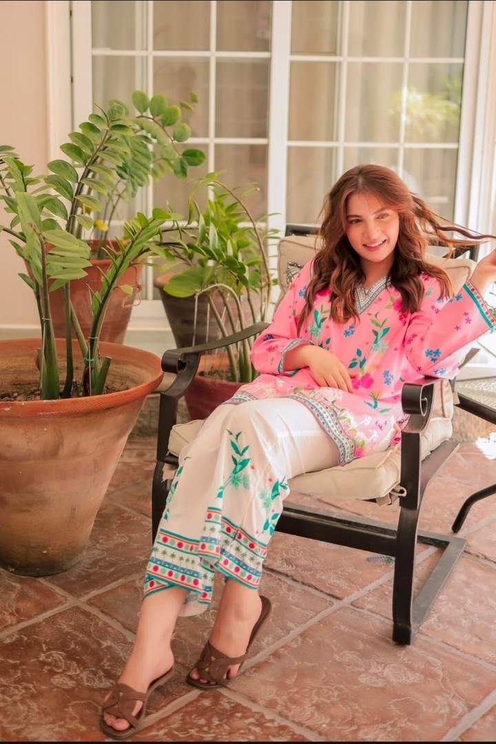 Floral Pink Charm 2PC