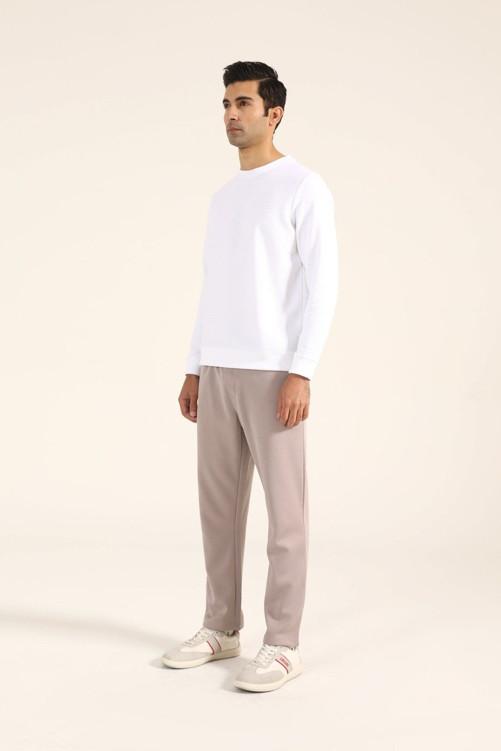 White Basic Sweat Shirt