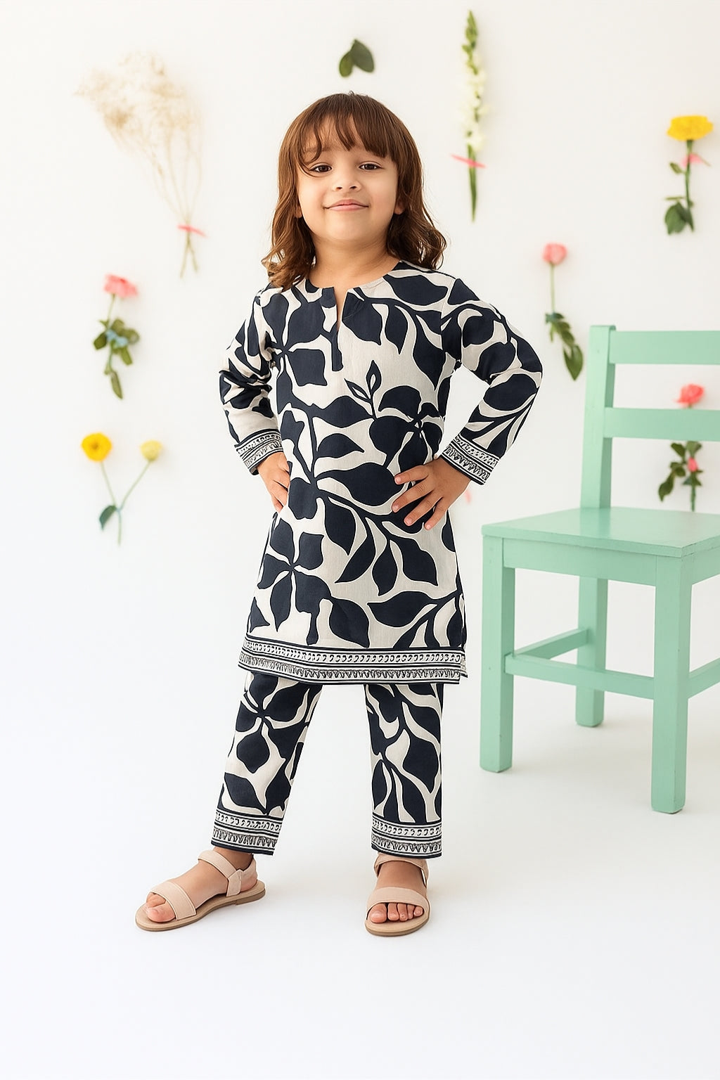 Black Bloom Swiss Co-ord Set (Each)